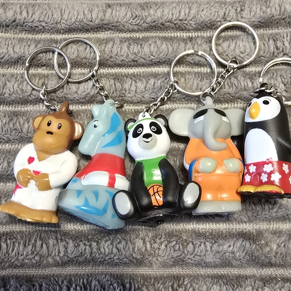 EUC American Heart Association reward keychains - Picture 2 of 8